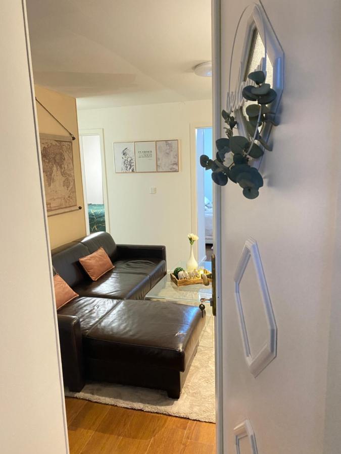 Sweet Flat With 2 Bedrooms Split Croatia ภายนอก รูปภาพ